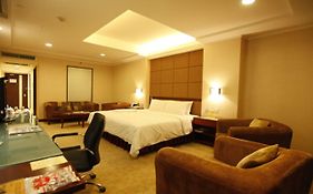 Days Hotel Changchun Zhuozhan