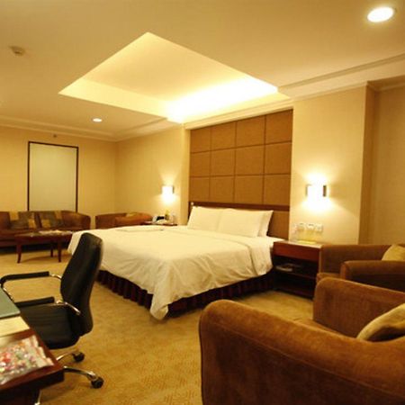 Days Hotel Changchun Zhuozhan 外观 照片